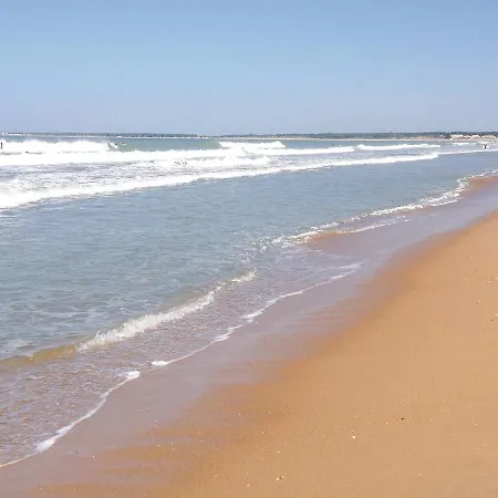 بيت للعطل Three-bedroom Holiday In Sur Mer لا فاوت سور مير